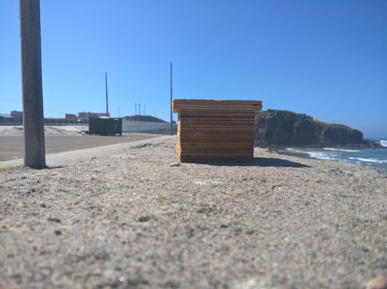 Microsoft Lumia 640 XL sample photo. Concrete, wood photography