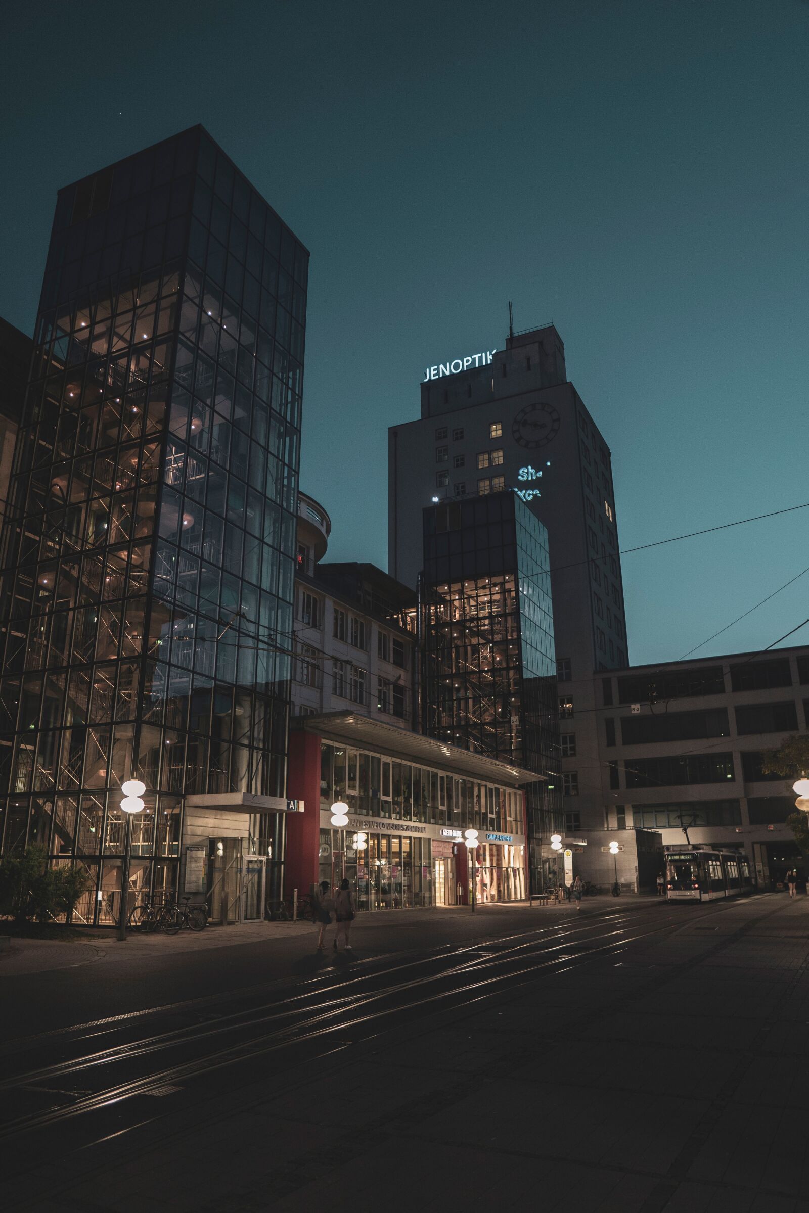 Sony a6300 + Sigma 16mm F1.4 DC DN | C sample photo. Night, jena, city photography