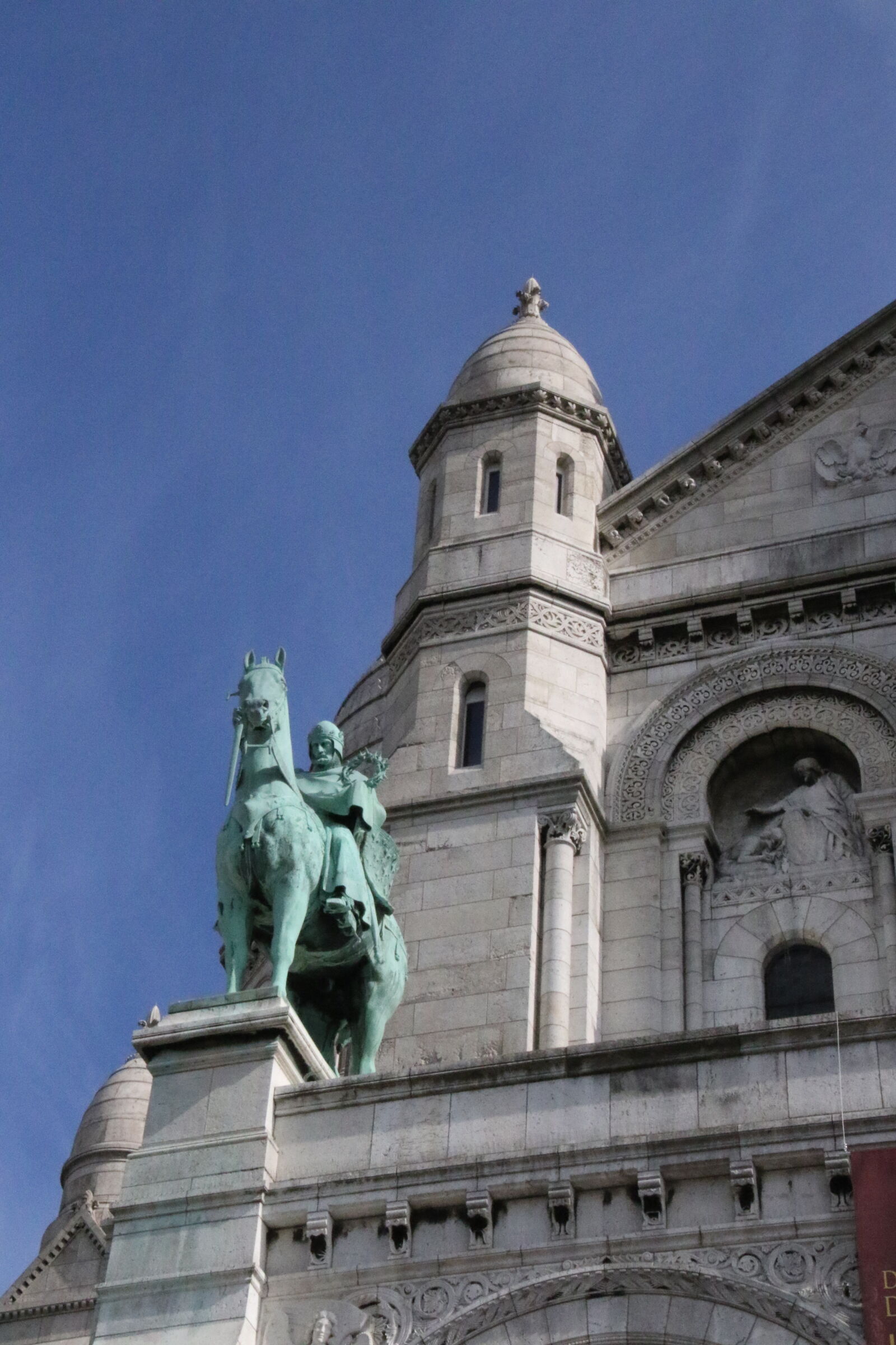 Canon EOS 7D Mark II sample photo. Blue, sky, capital, concrete photography