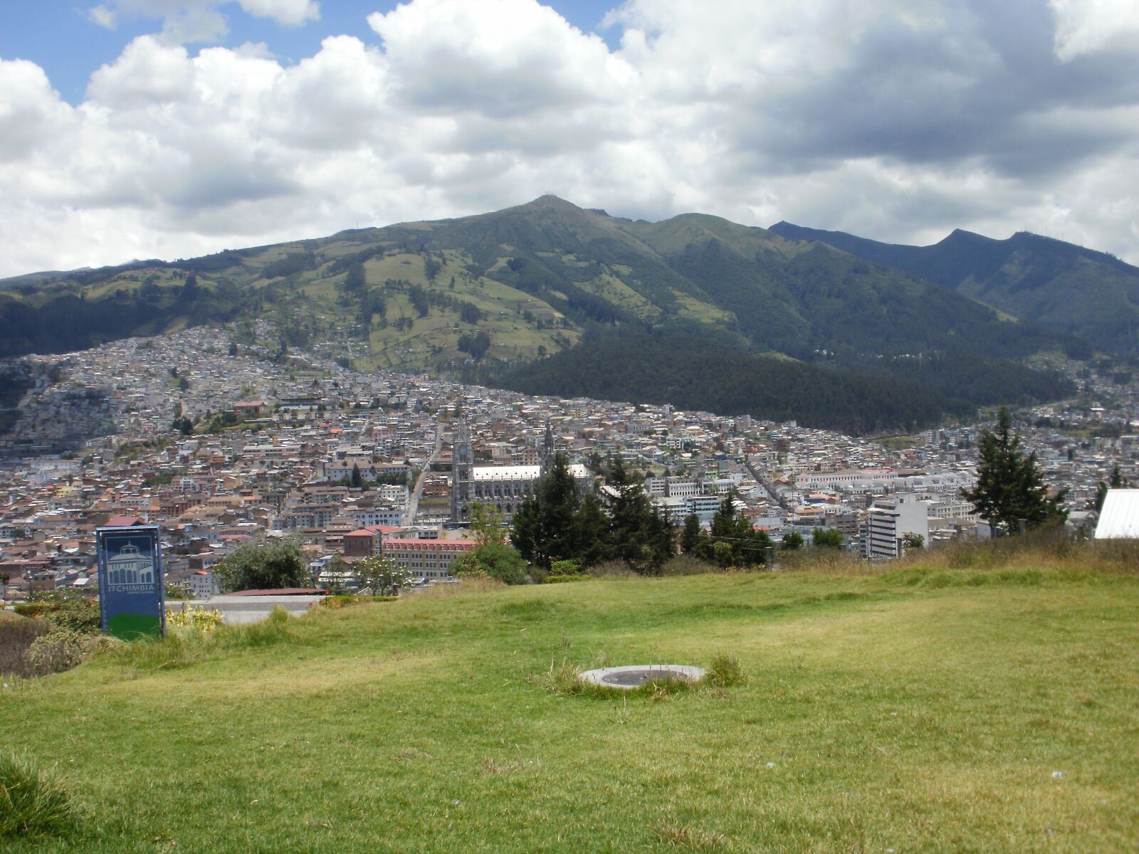 Olympus FE46,X41,X42 sample photo. Andes, ecuador, landscape photography