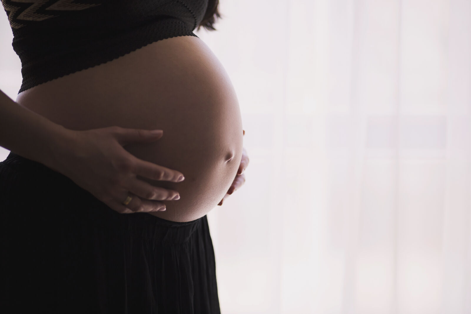 Canon EF 85mm F1.8 USM sample photo. Pregnancy, pregnant, motherboard, parenthoof photography