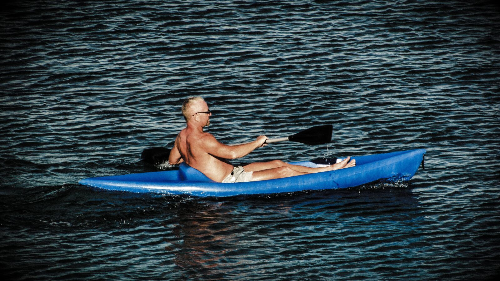 Canon PowerShot SX400 IS sample photo. Canoe, canoeing, water photography