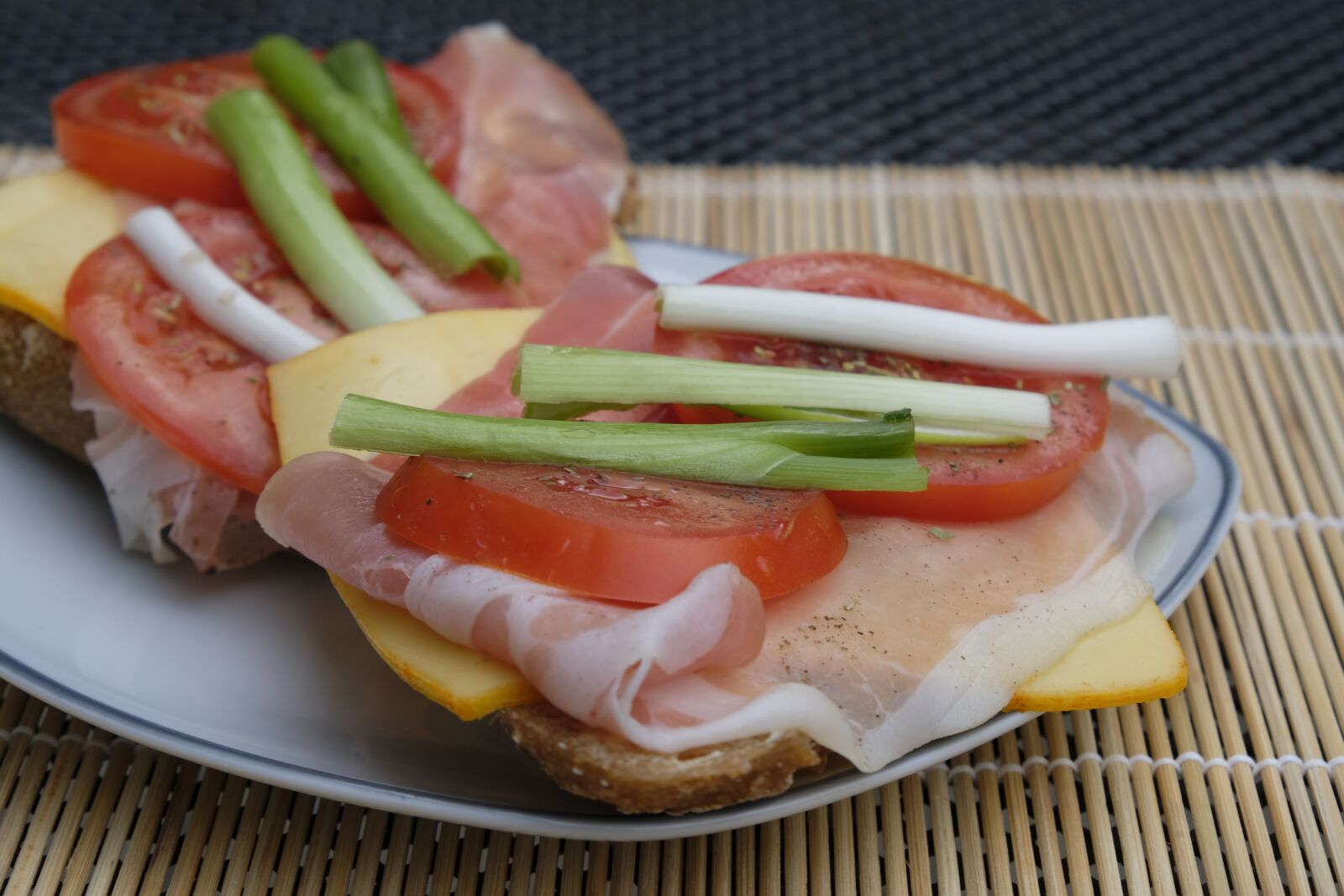 Fujifilm XF 18-55mm F2.8-4 R LM OIS sample photo. Roll, bread, eat photography