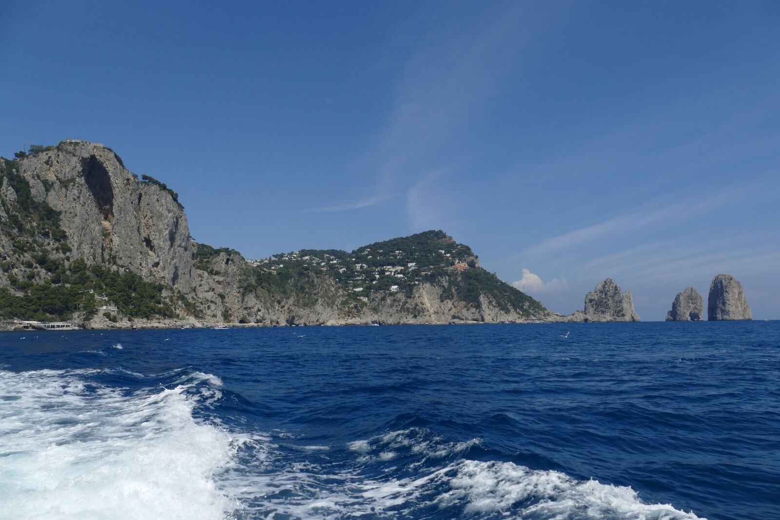 Panasonic Lumix DMC-FZ1000 sample photo. Capri, italy, mediterranean photography