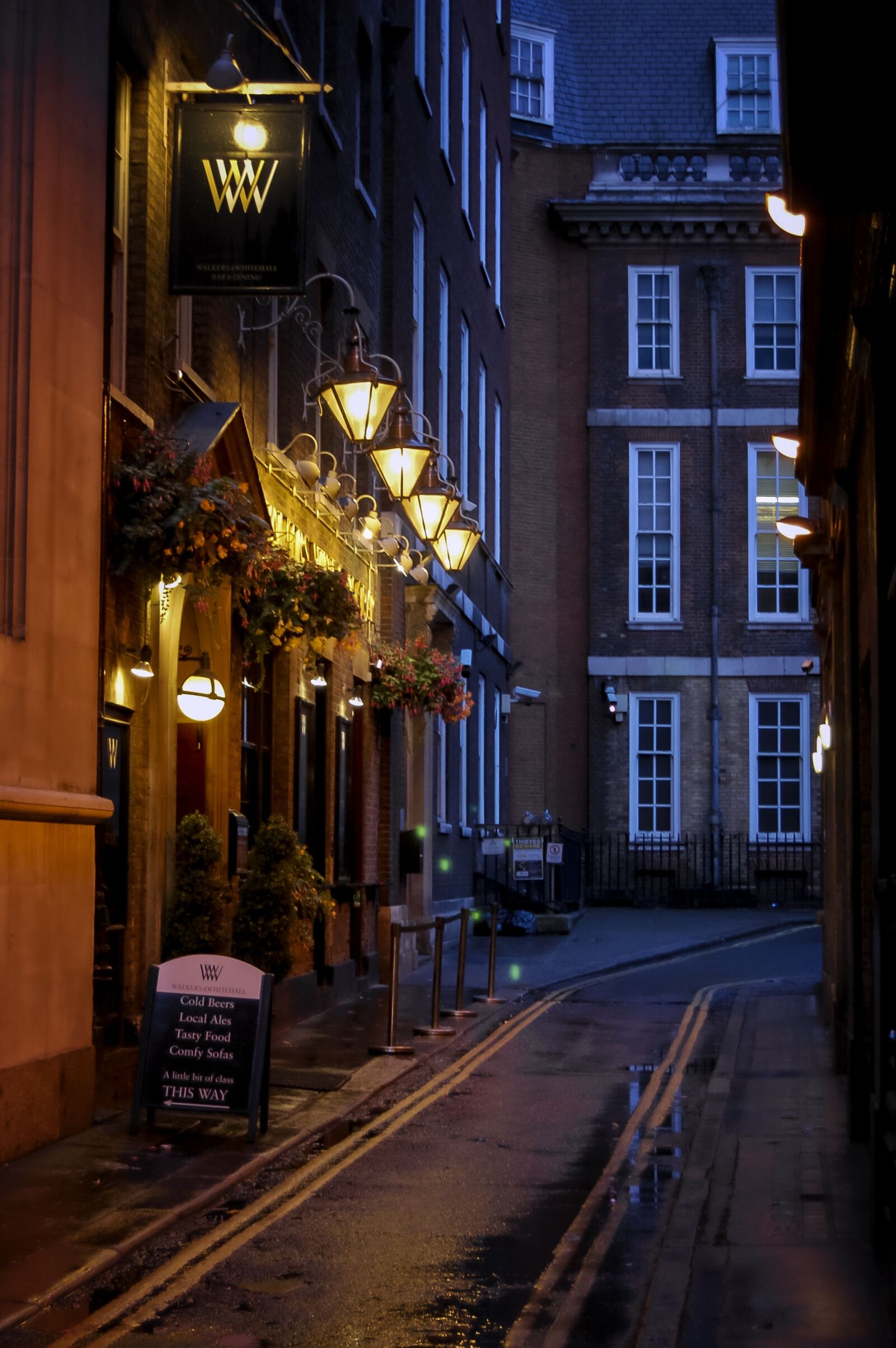 Nikon D40 sample photo. London, streets, lights photography
