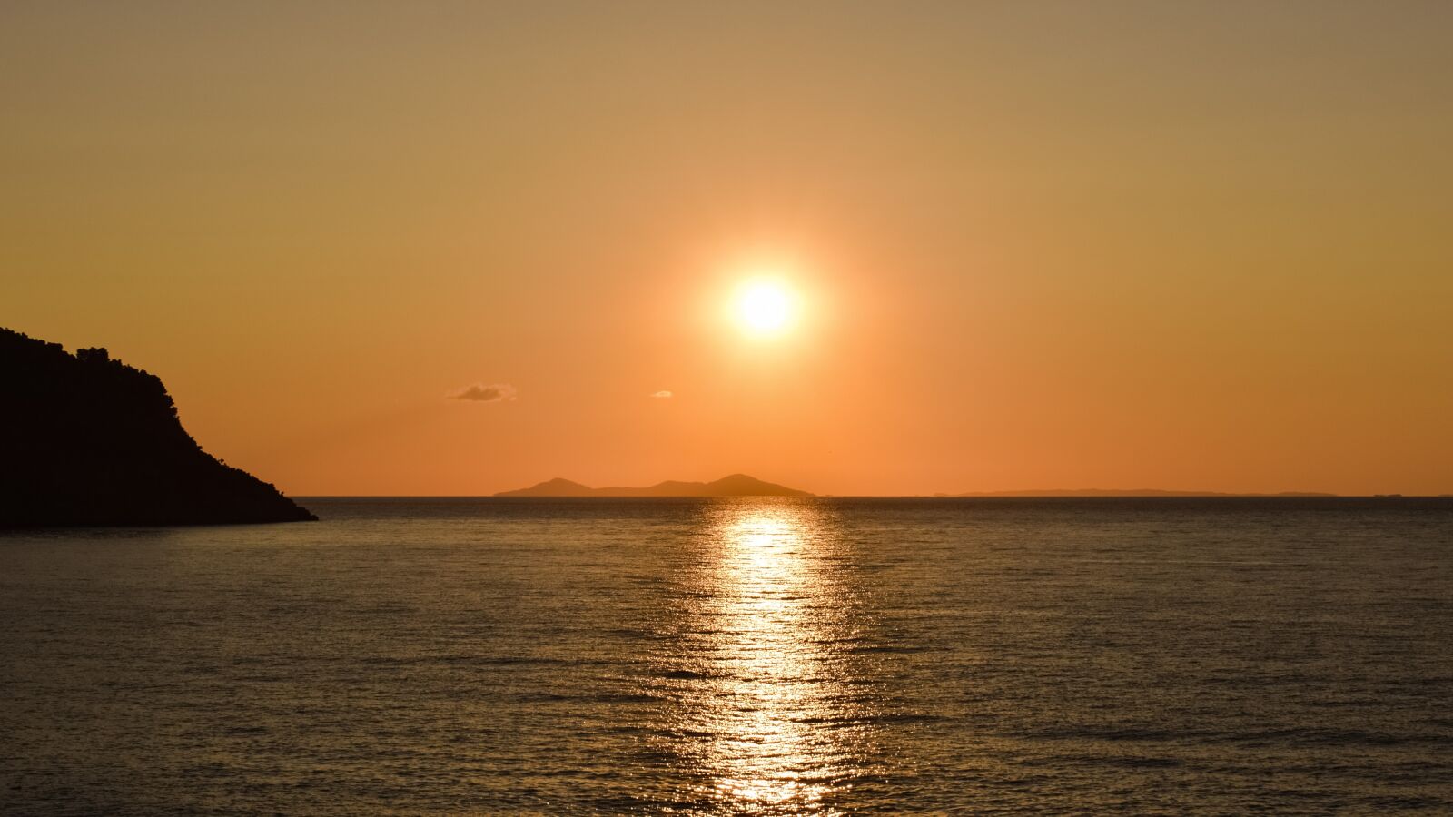 Nikon D3300 sample photo. Sunrise, sun, sea photography