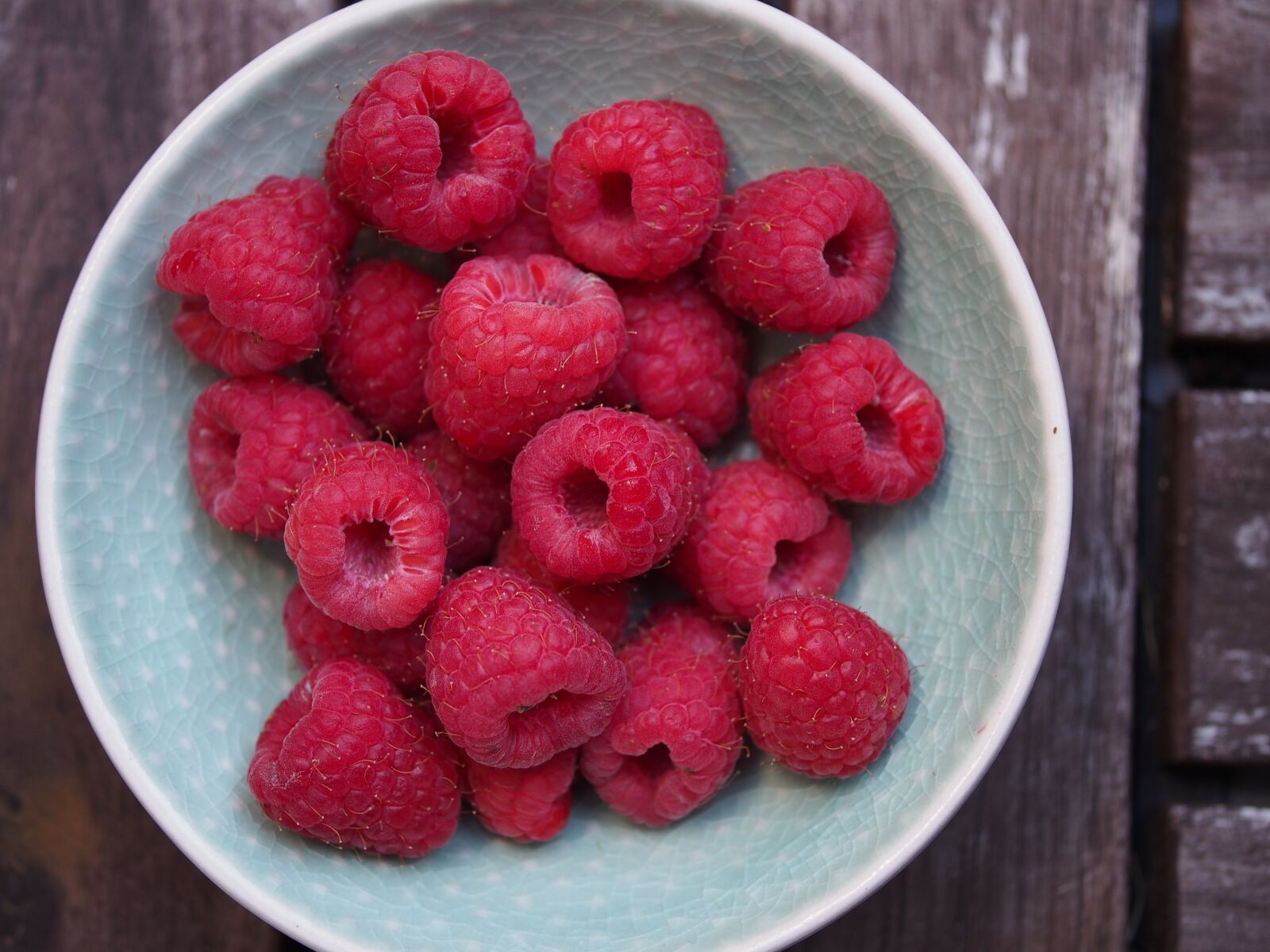 Olympus PEN E-PM2 sample photo. Raspberries, fruit, fruits photography