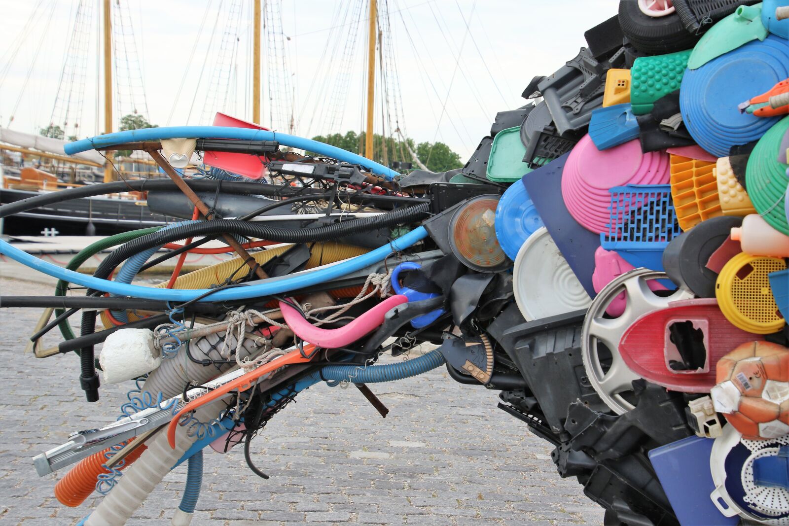 Canon EOS 7D Mark II sample photo. Art, boat, fish, ocean photography