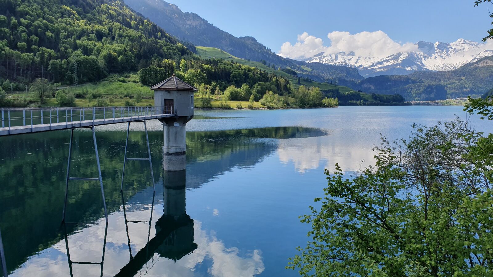 Samsung Galaxy S10 sample photo. Kaiserstuhl, lungern, switzerland photography