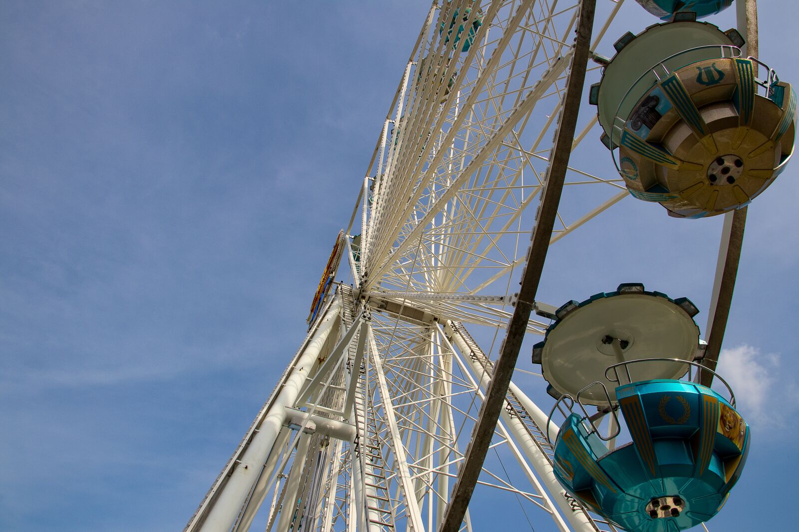 Canon EOS 80D sample photo. Ferris wheel, ride, folk photography