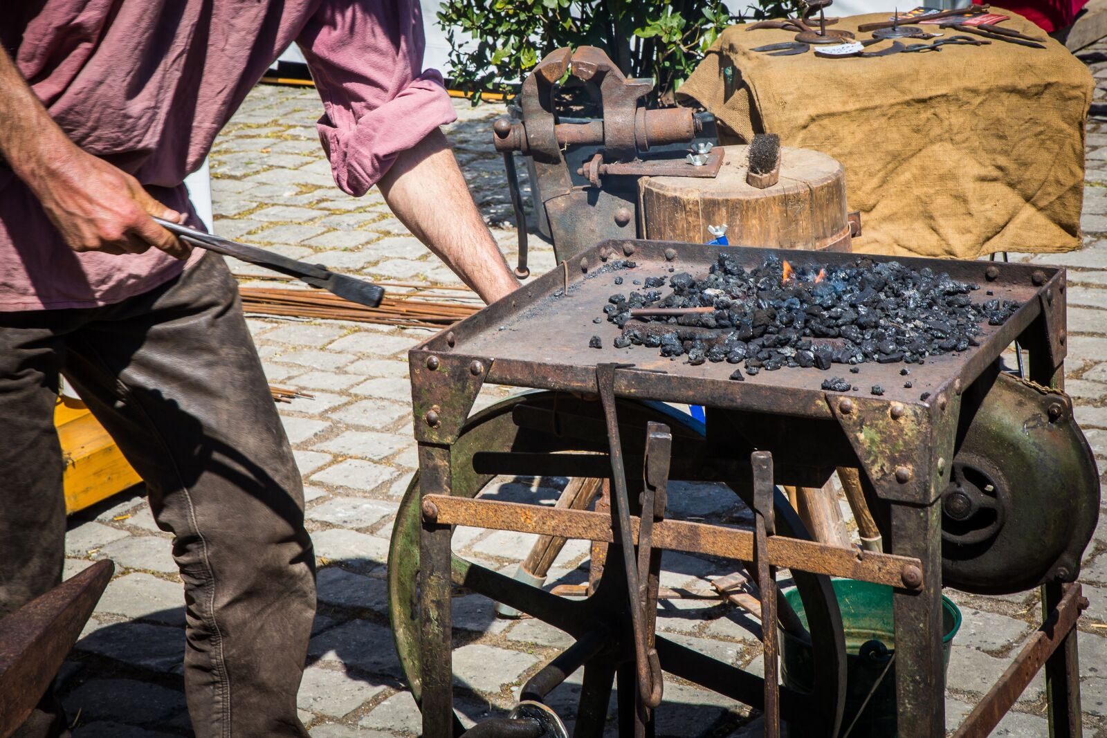 Canon EOS 5D Mark III sample photo. Blacksmith, forge, iron photography
