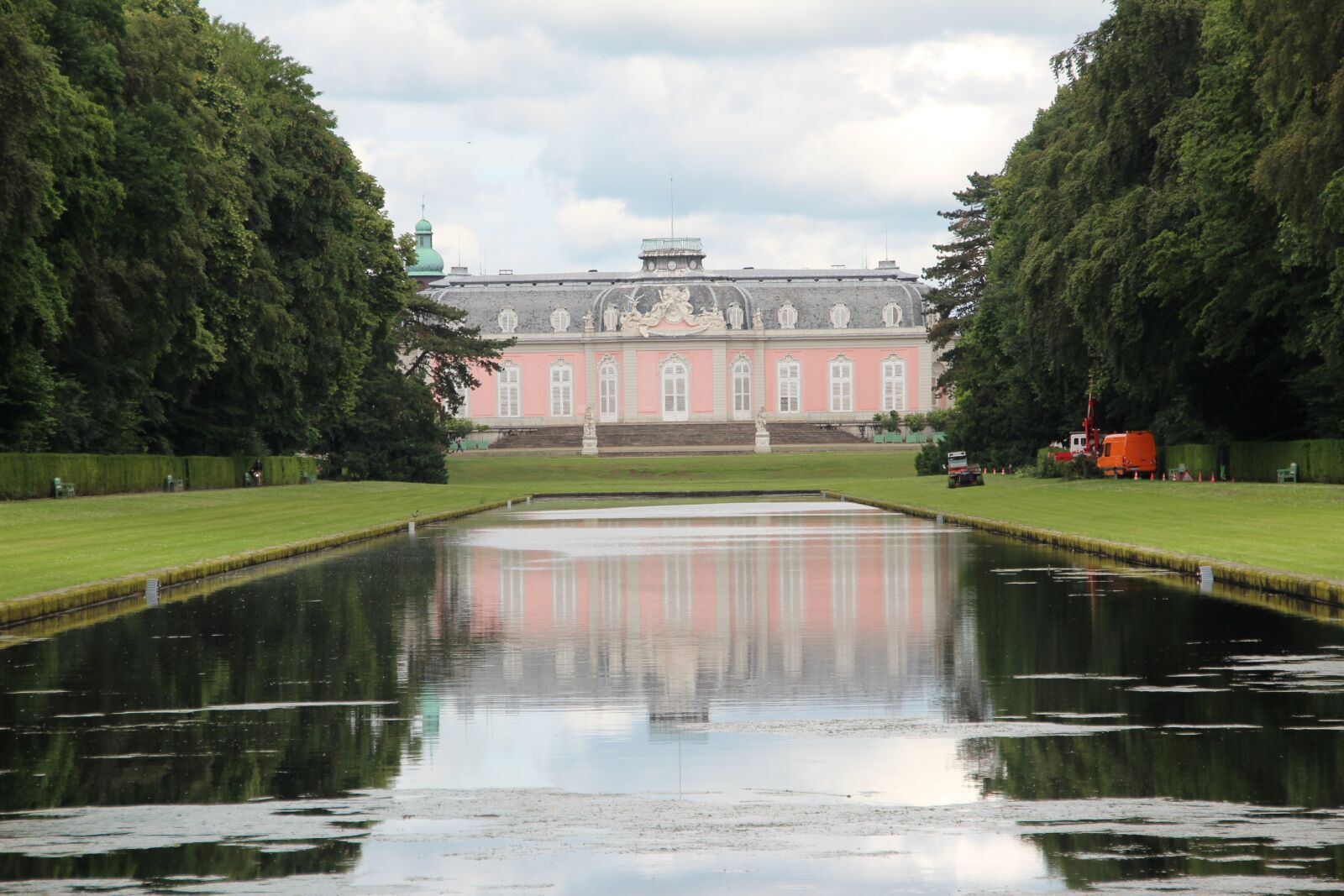 Canon EOS 600D (Rebel EOS T3i / EOS Kiss X5) sample photo. Castle benrath, d sseldorf photography