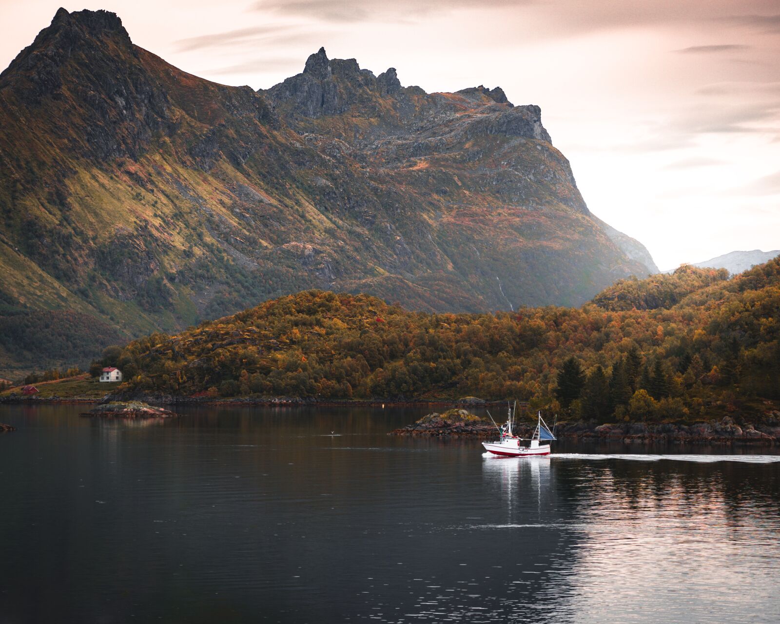 Sony FE 24-105mm F4 G OSS sample photo. Norway, lofoten, nature photography