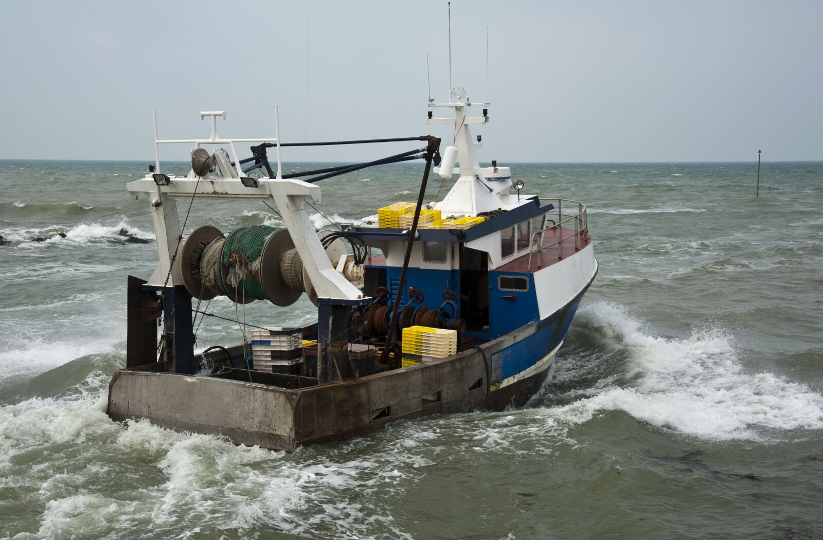 Nikon D700 sample photo. Sea, trawler, fishing photography