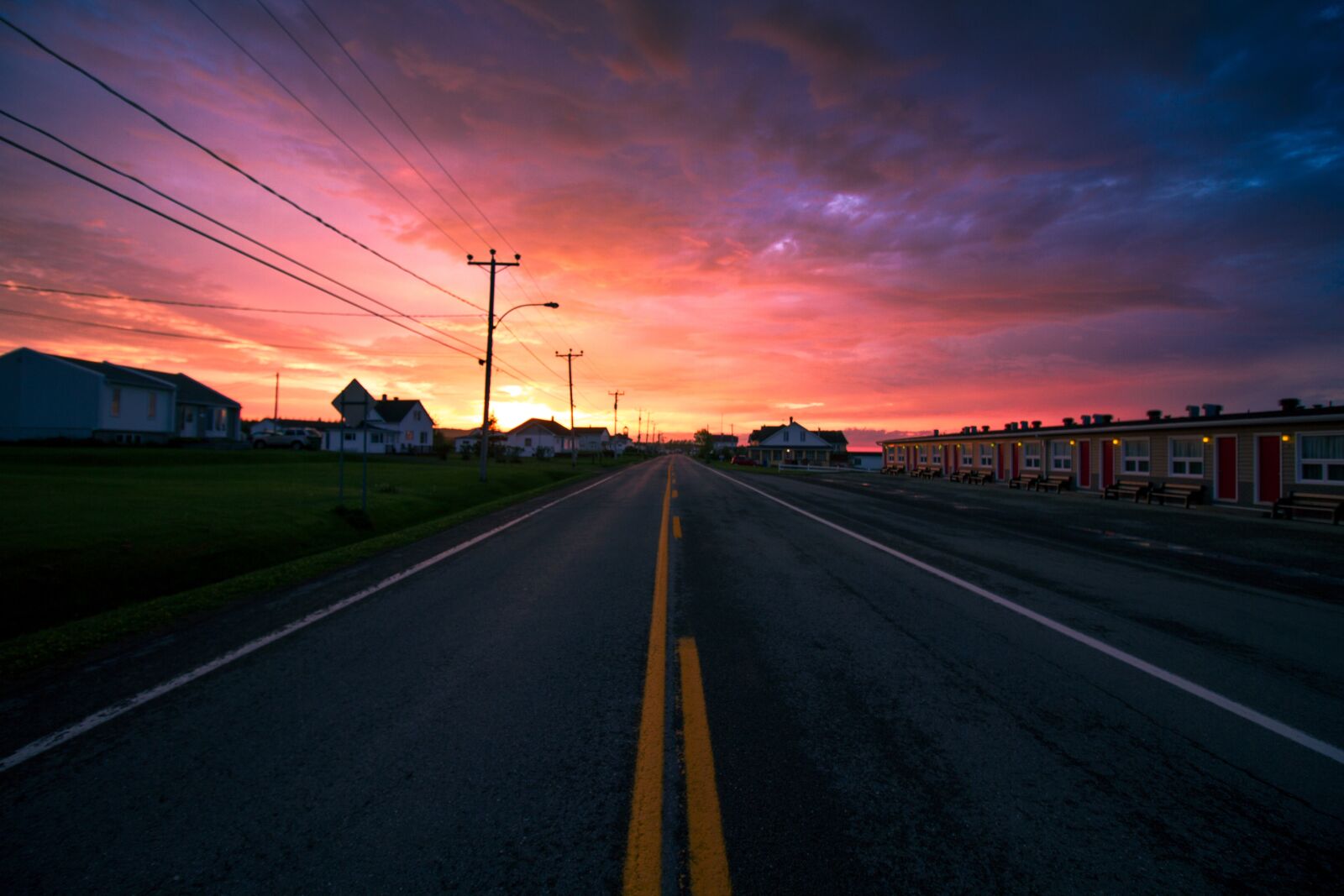 Canon EOS 7D + Canon EF-S 10-18mm F4.5–5.6 IS STM sample photo. Tourist path, road, sunset photography