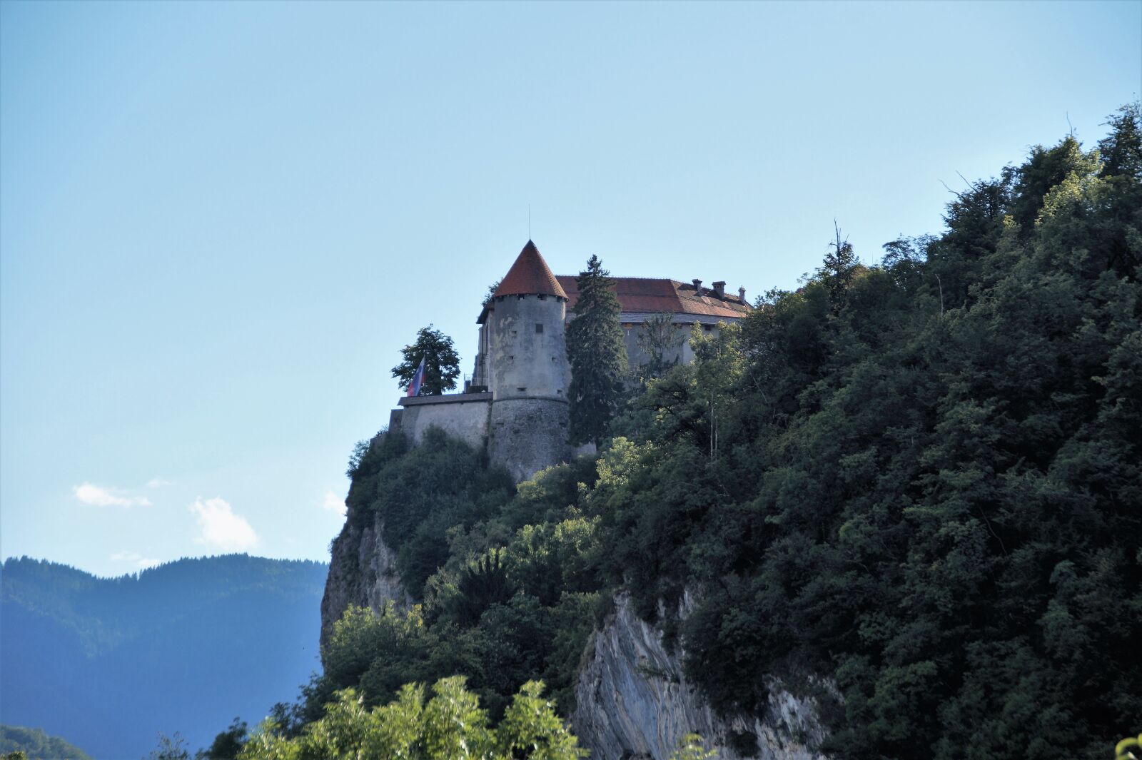 Sony SLT-A58 sample photo. Bled castle, bled, rock photography
