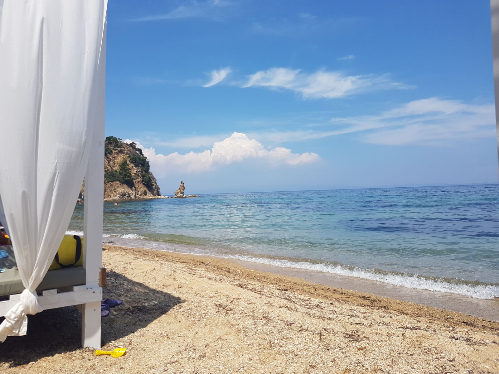 Samsung Galaxy S7 sample photo. Baldachin, beach, sea, wave photography