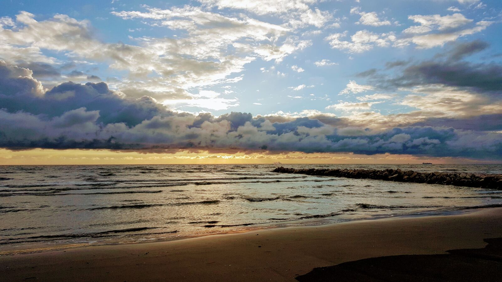 Samsung Galaxy Note5 sample photo. Sunset, clouds, sky photography