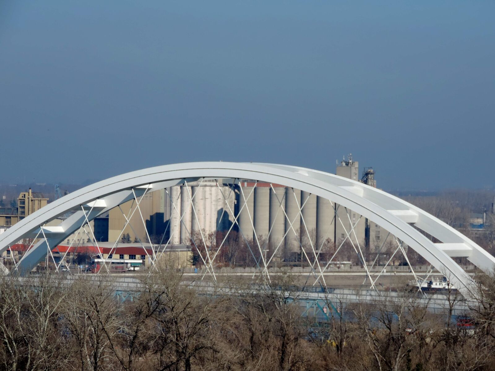 Nikon Coolpix P520 sample photo. Bride, structure, bridge, architecture photography