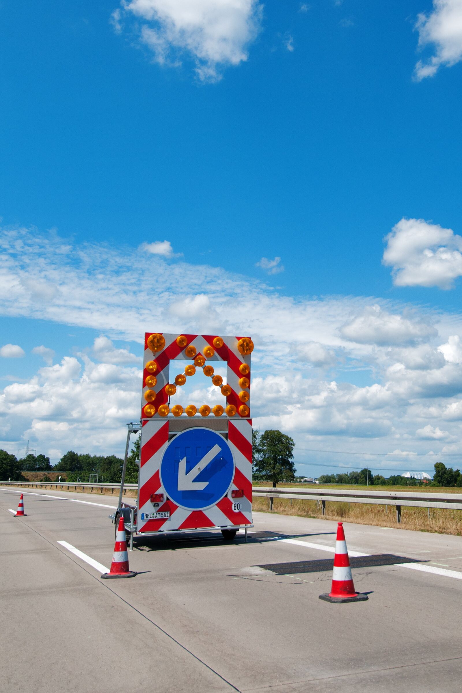 Nikon D300S sample photo. Highway, shield, site photography