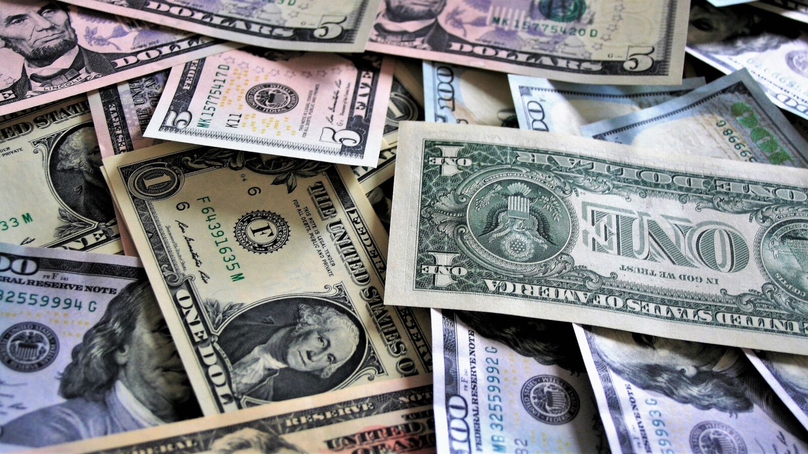 Canon EOS 400D (EOS Digital Rebel XTi / EOS Kiss Digital X) sample photo. Money, dollars, currency photography