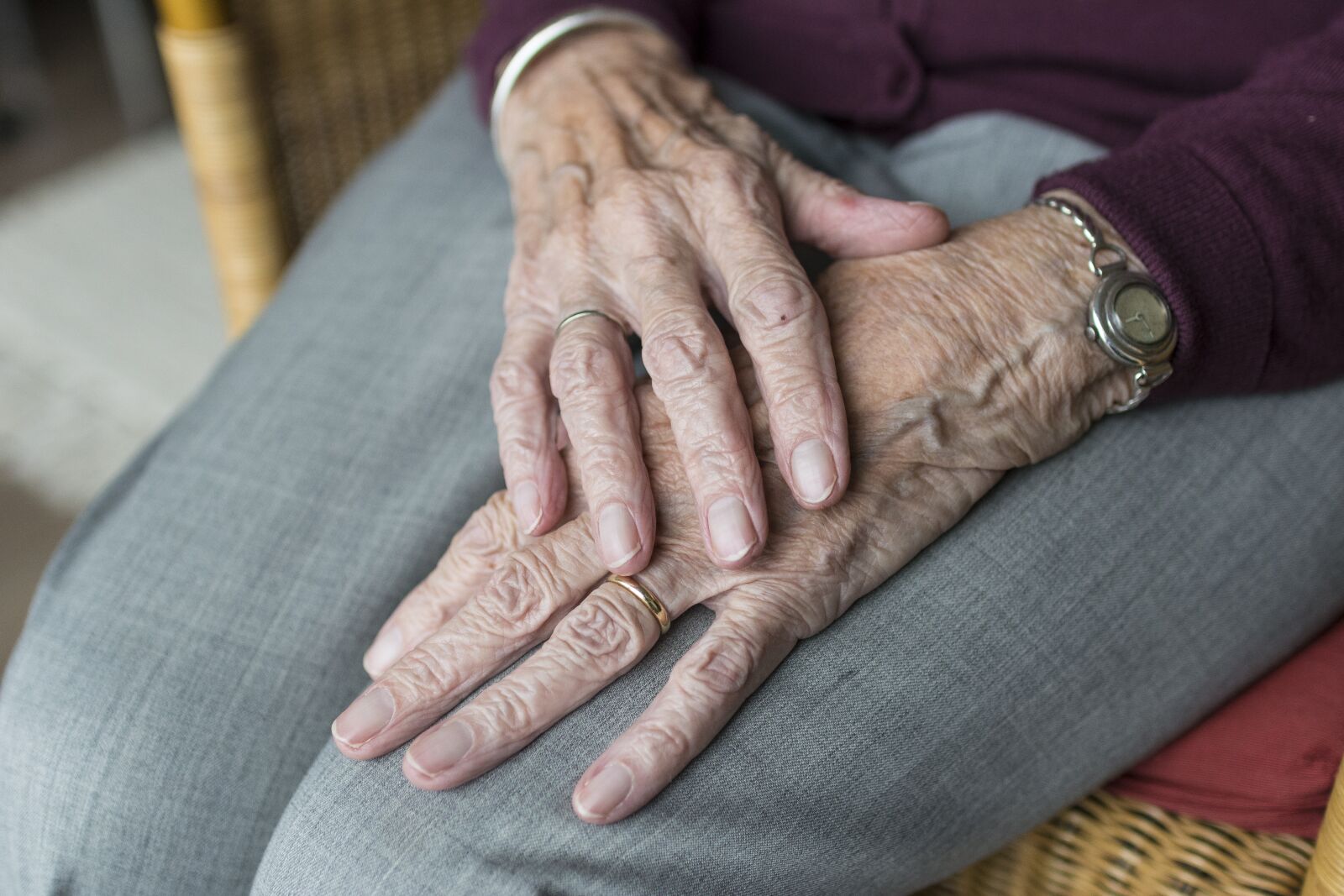 Nikon D5200 sample photo. Hand, hands, old photography