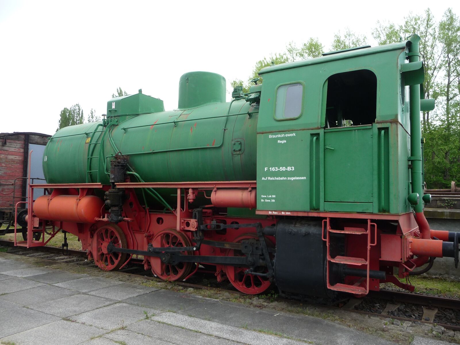 Panasonic Lumix DMC-TZ5 sample photo. Locomotive, steam, historically photography