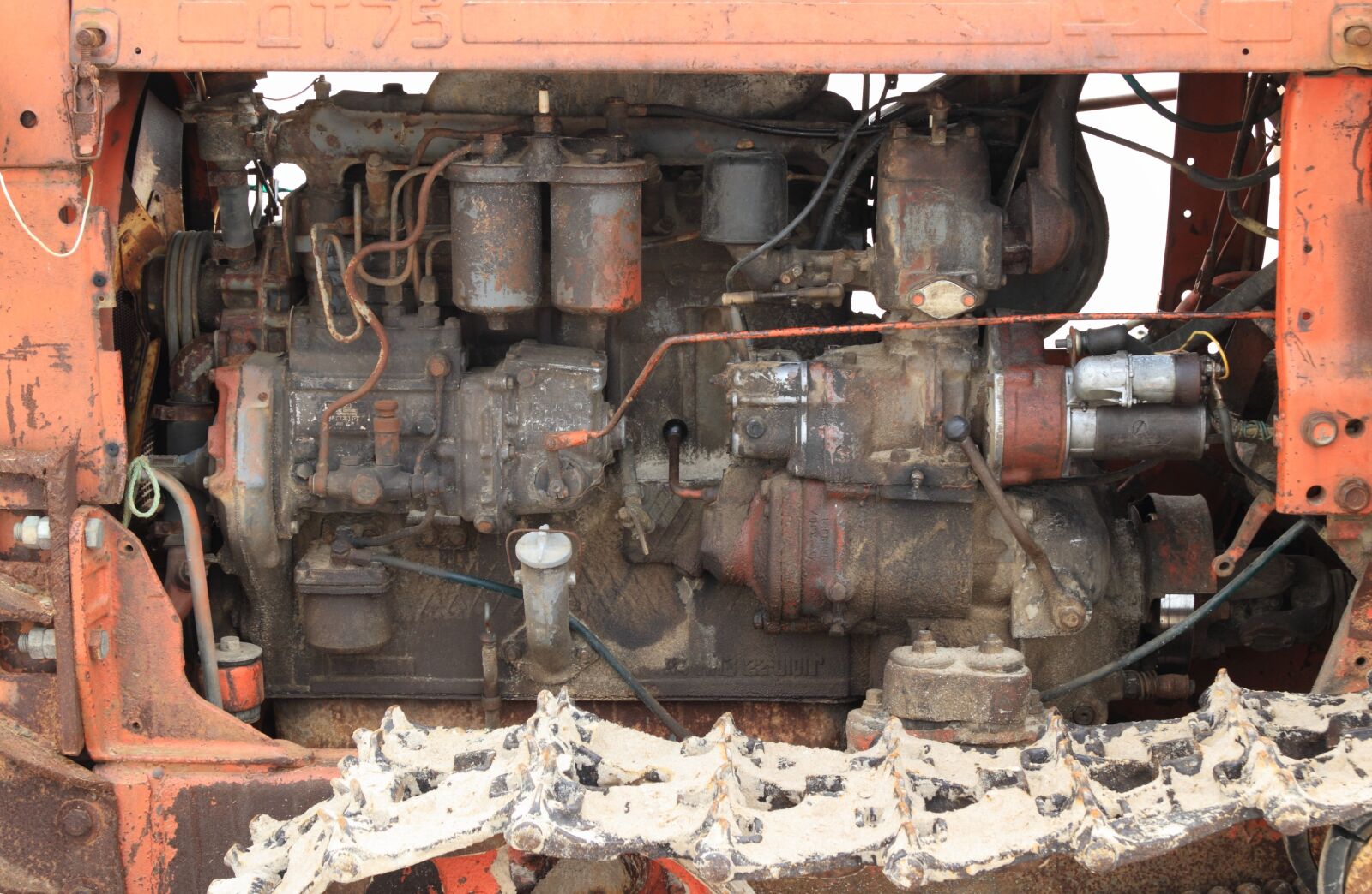 Canon EOS 550D (EOS Rebel T2i / EOS Kiss X4) sample photo. Latvia, jurmalciems, bulldozer photography