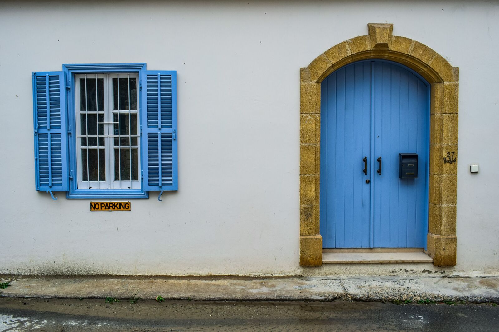 Nikon D3300 sample photo. Door, architecture, traditional photography