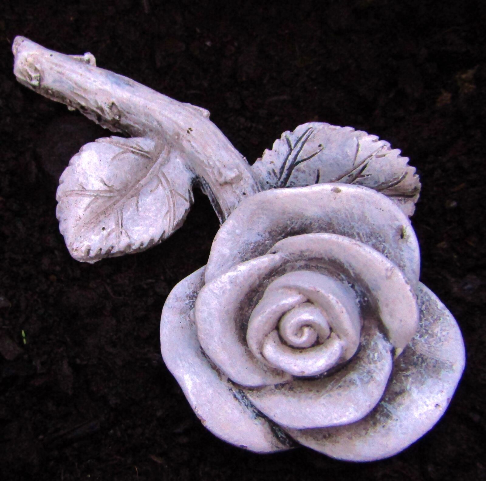 Canon POWERSHOT SX432 IS sample photo. Rose, love, ceramic photography
