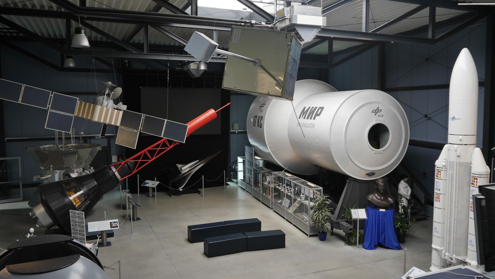 Panasonic Lumix DMC-G6 sample photo. Space travel, rocket, me photography