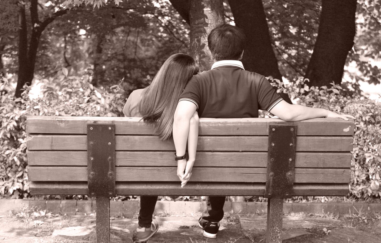 Canon EOS 5D sample photo. Lovers, bench, wood bench photography