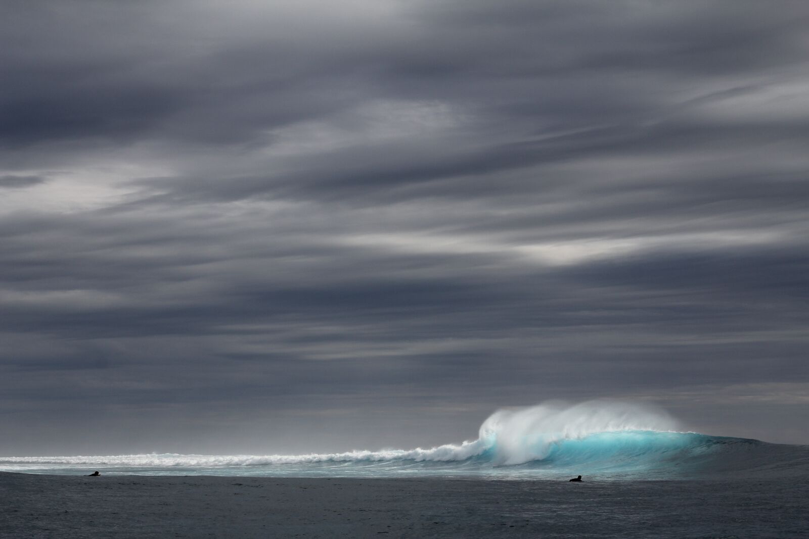 Canon EOS 60D + Canon EF 50mm F1.8 II sample photo. Tapeworm, surf, rainy photography