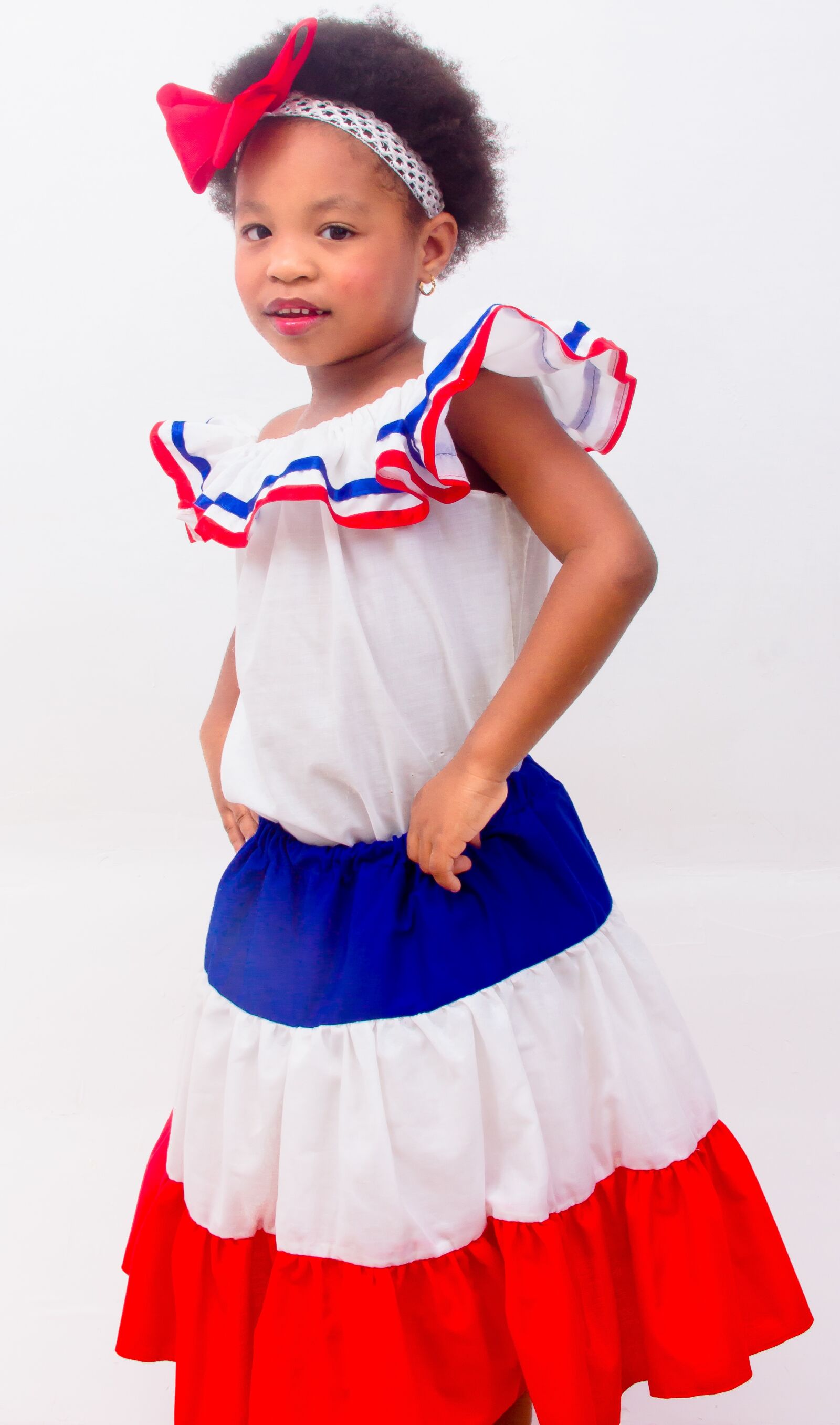 Canon EF 28-135mm F3.5-5.6 IS USM sample photo. Dominican, girl, dress photography