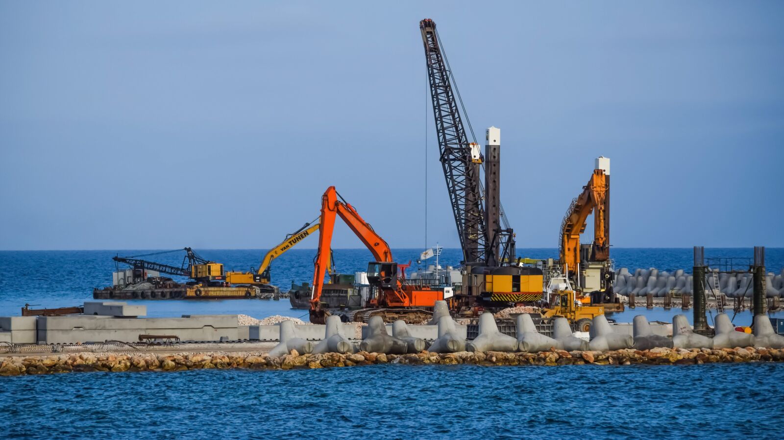 Nikon D3300 sample photo. Industry, crane, heavy machines photography