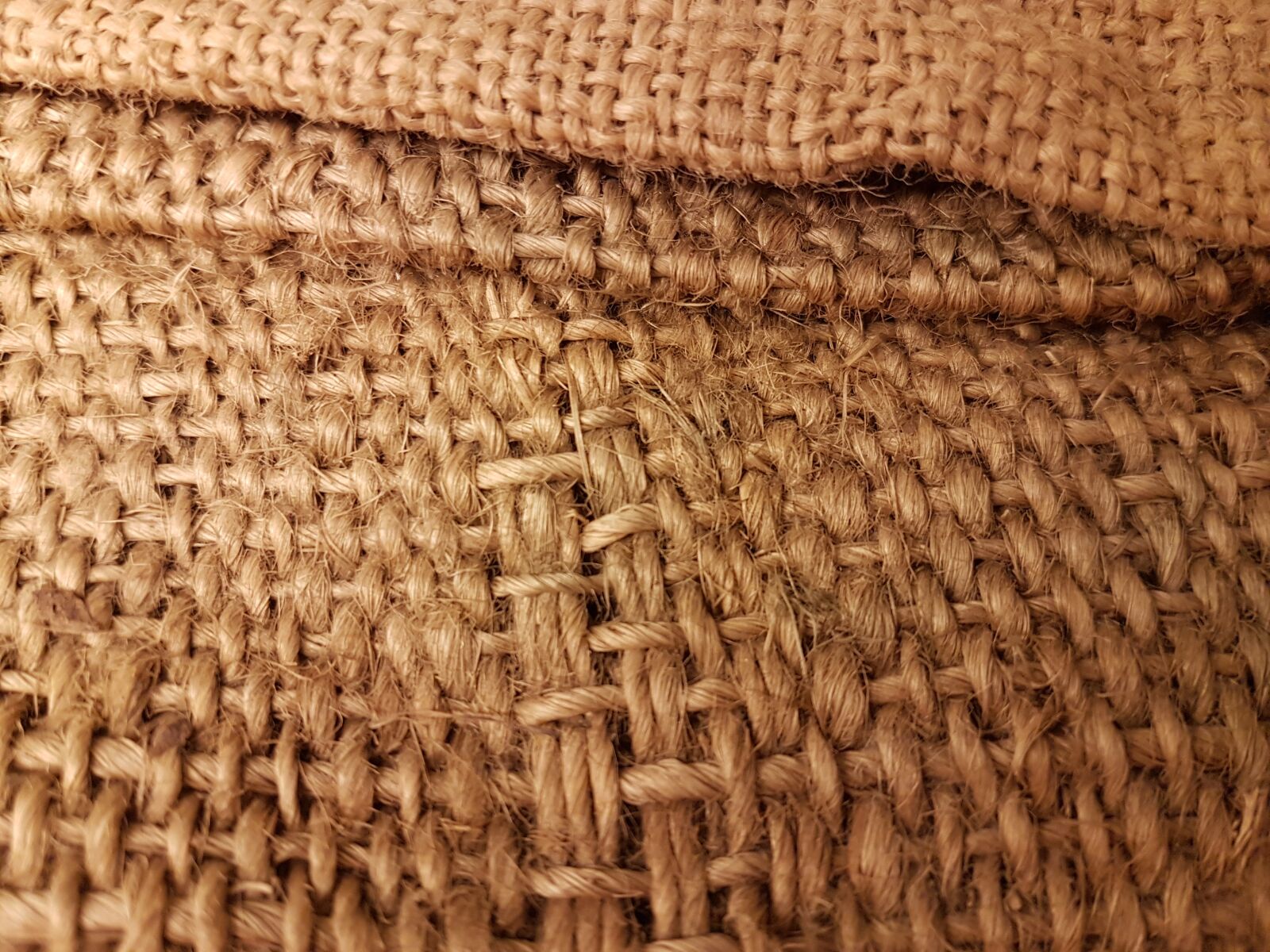 Samsung Galaxy S7 sample photo. Bags, close up, pattern photography