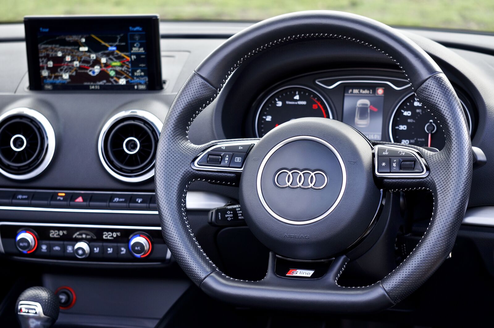 Sony Alpha NEX-5N + Sony E 55-210mm F4.5-6.3 OSS sample photo. Audi, car, transportation photography