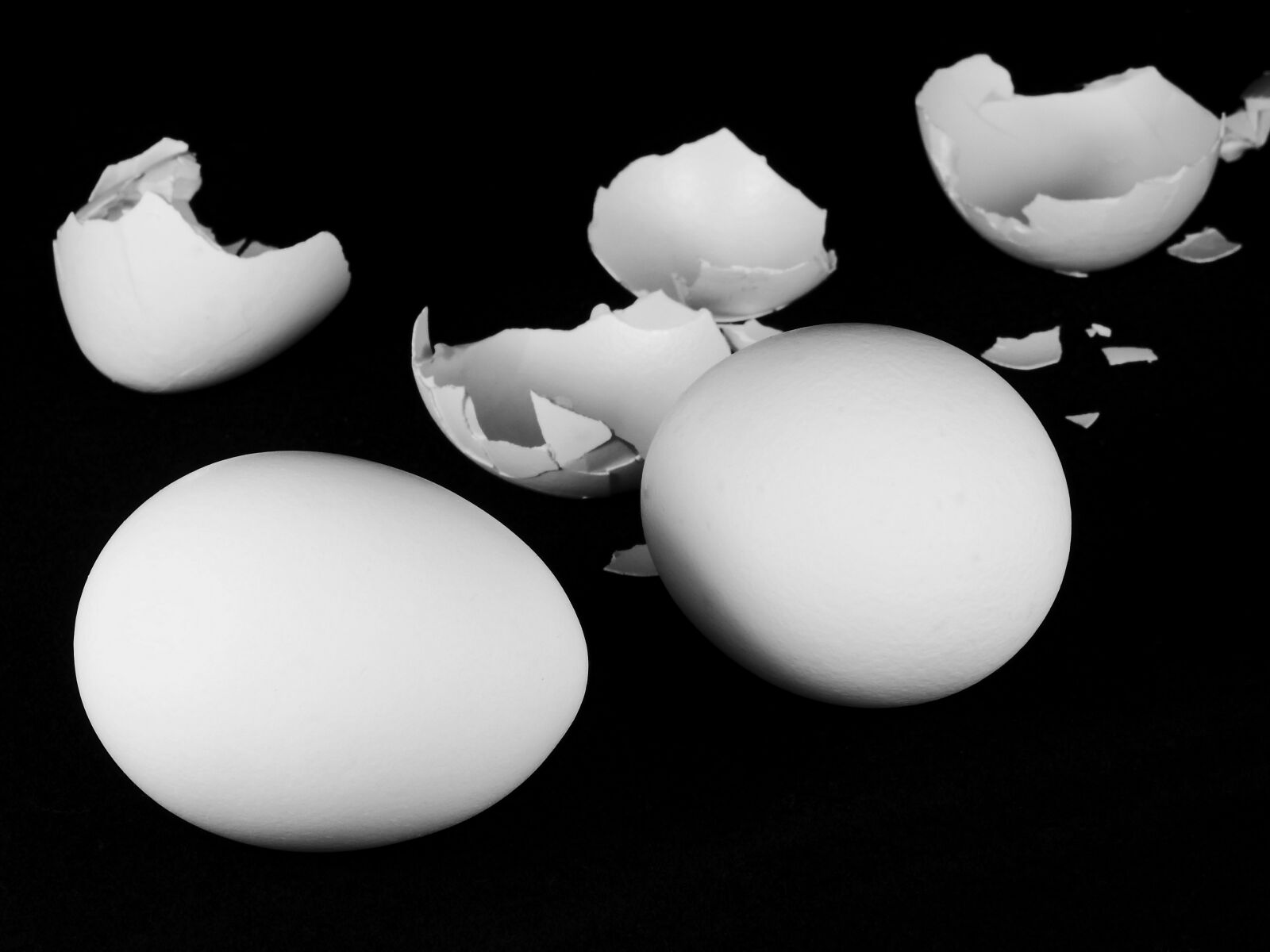 Nikon Coolpix P900 sample photo. Egg, hen's egg, eggshell photography