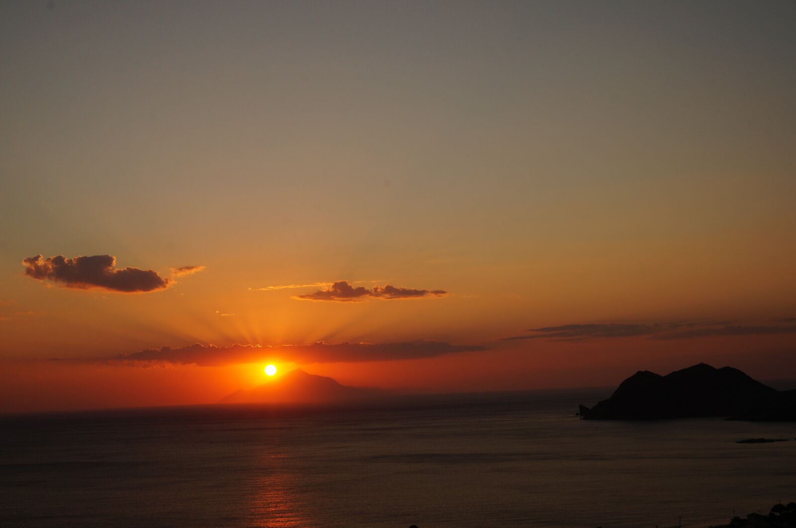 Sony Alpha NEX-3N sample photo. Sunset, greece, landscape photography