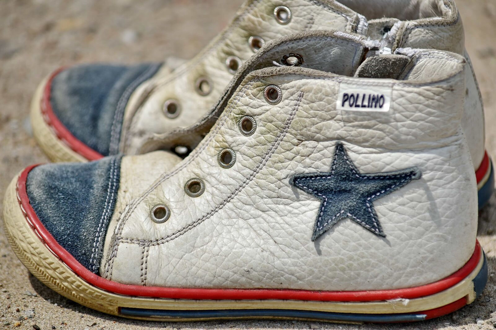 Nikon D5500 sample photo. Detail, sneakers, fashion, shoes photography