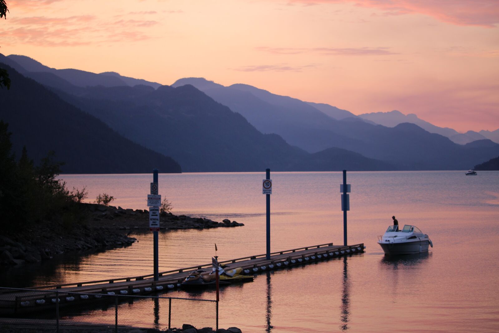 Canon EOS 700D (EOS Rebel T5i / EOS Kiss X7i) sample photo. Harrison hot springs, british photography