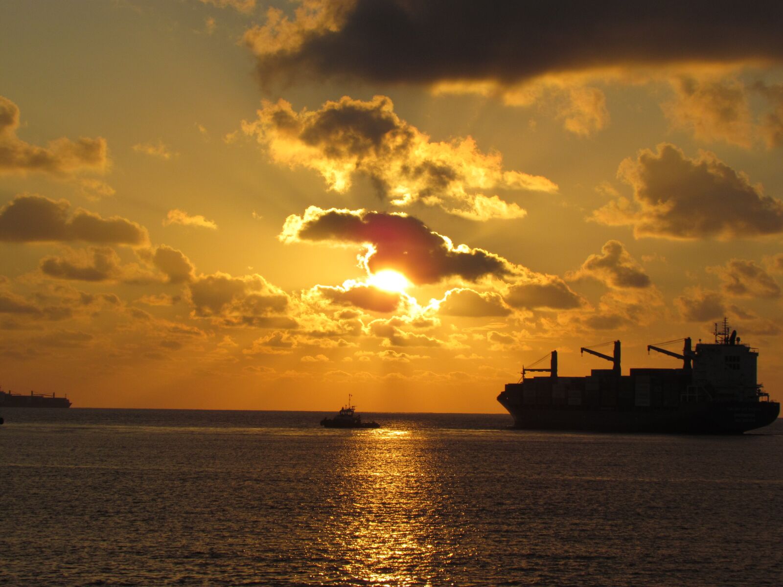 Canon PowerShot SX30 IS sample photo. Port, sunset, el salvador photography