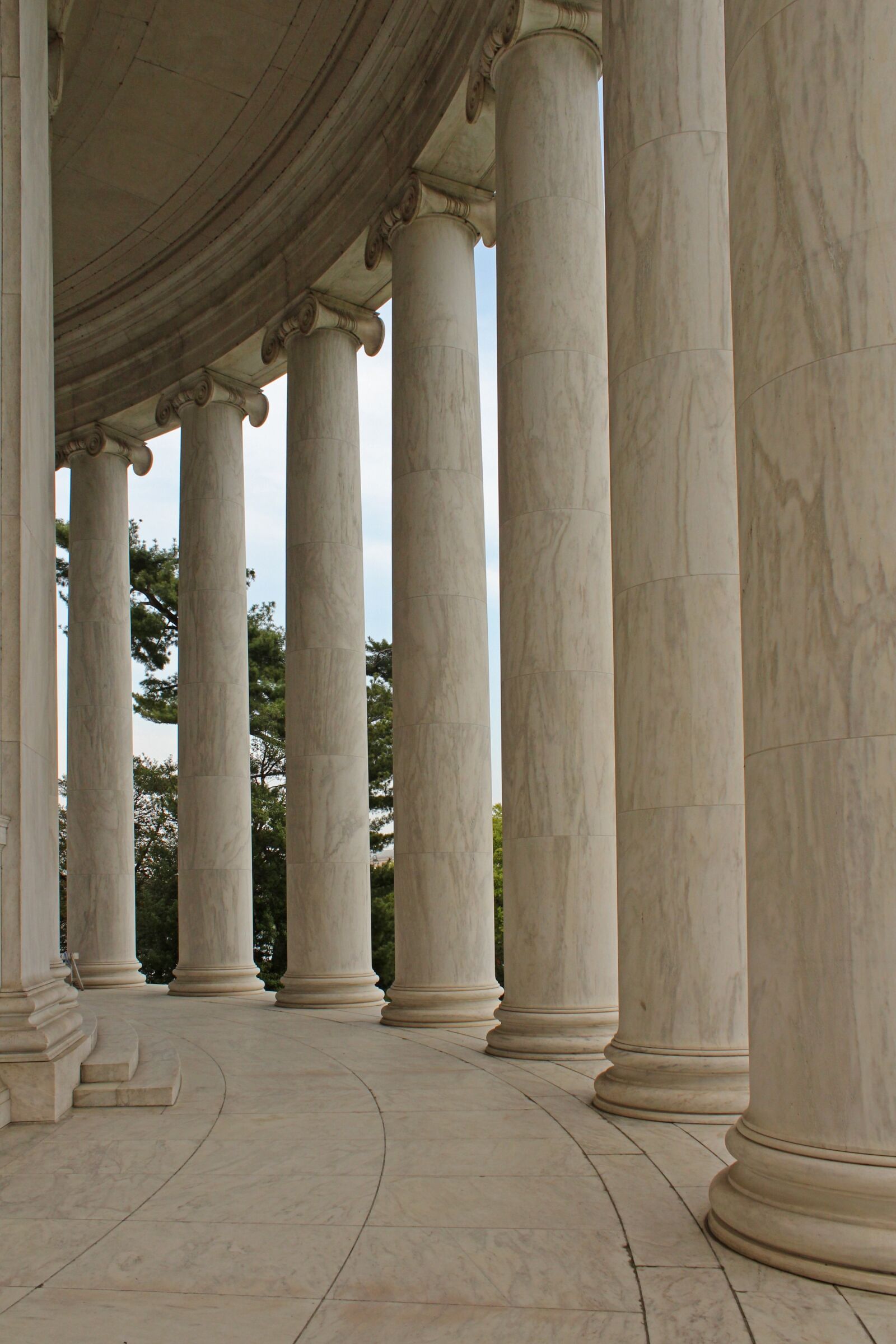 Canon EOS 600D (Rebel EOS T3i / EOS Kiss X5) sample photo. Capital, monument, architecture photography