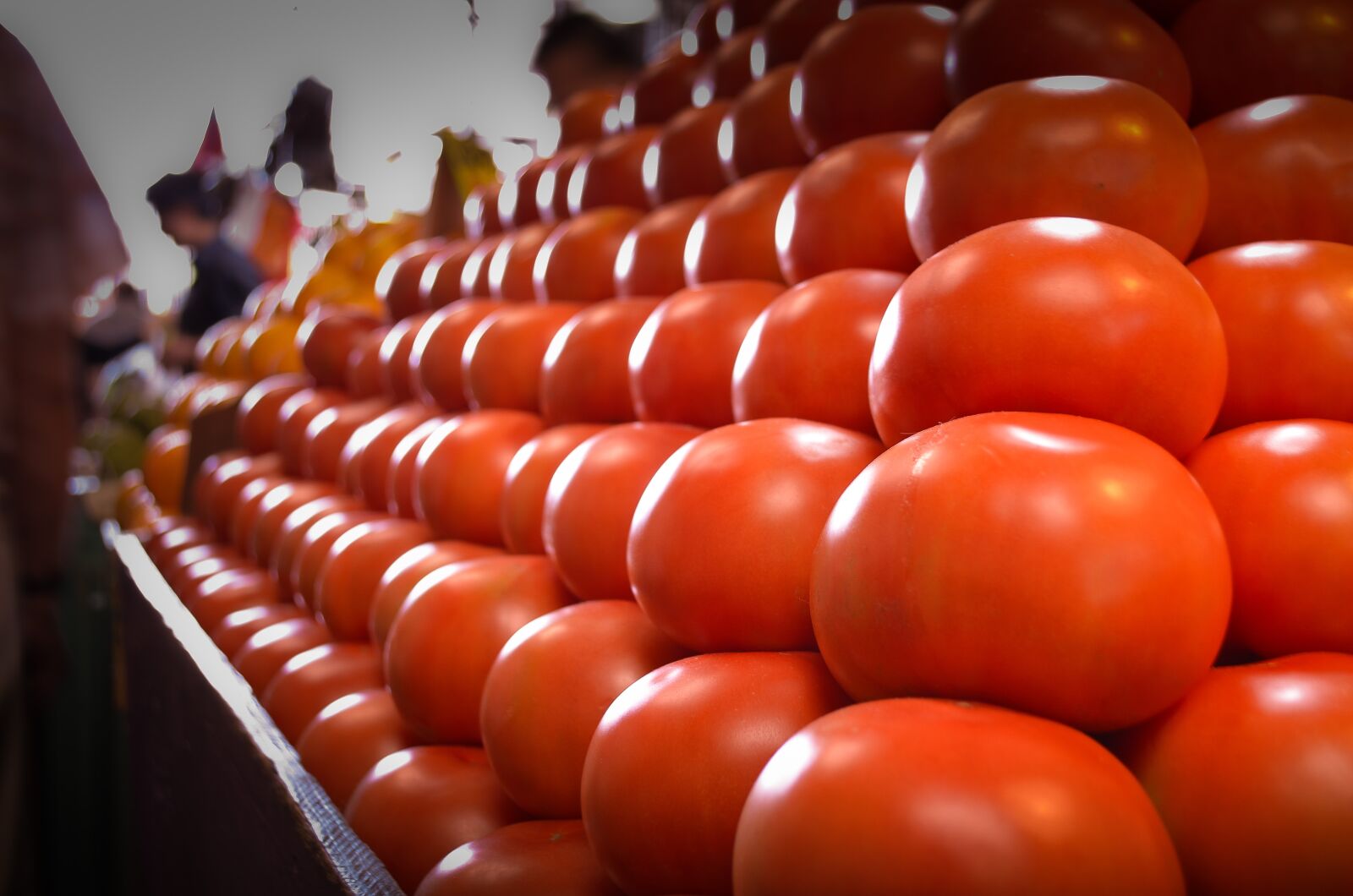 Nikon D5100 sample photo. Tomatoes, vegetables, market photography