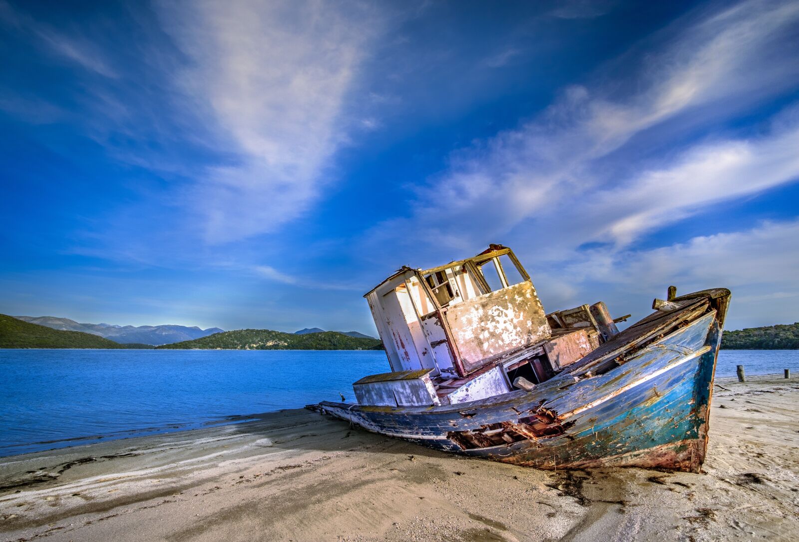 Fujifilm X-T20 sample photo. Boat, sea, sky photography