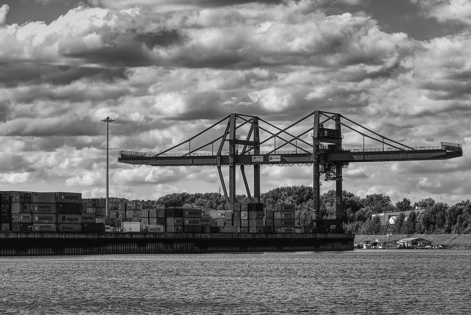 Sony E 55-210mm F4.5-6.3 OSS sample photo. Port, port facility, container photography