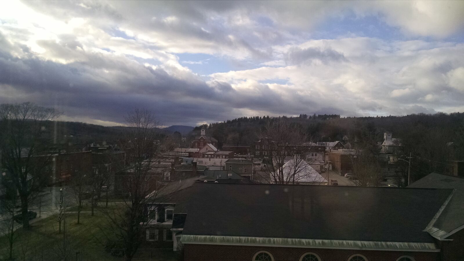 Motorola Moto X (1st Gen) sample photo. Buildings, clouds, sky, town photography