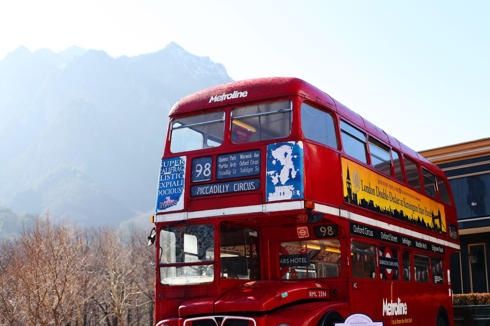 Canon EOS 5D Mark II sample photo. Bus, red, united kingdom photography