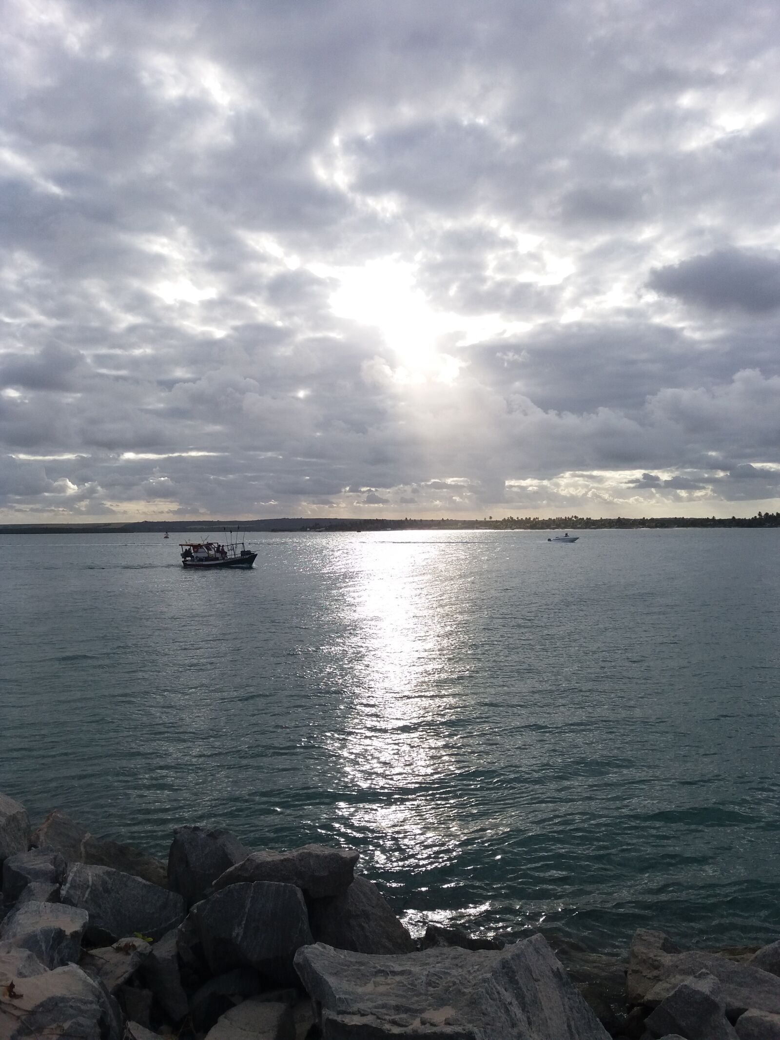 Samsung Galaxy J5 sample photo. Sunset, sun, ocean photography