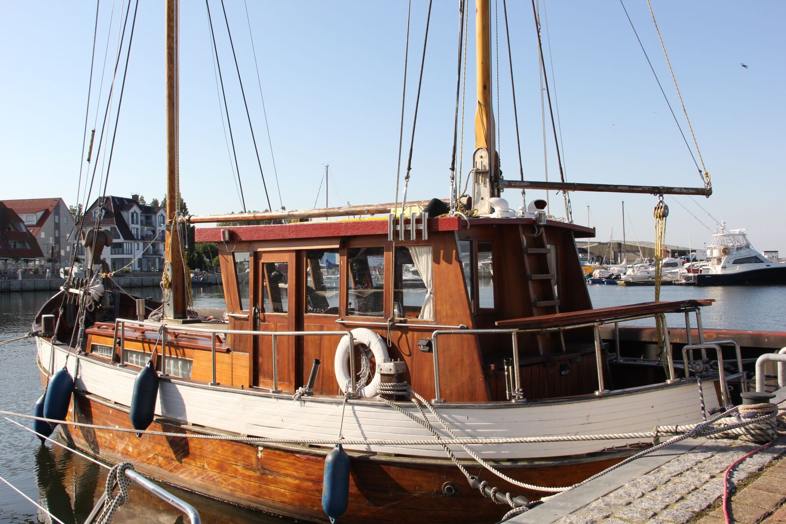 Canon EOS 60D sample photo. Boat, ship, sea photography